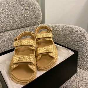 Chanel Dad Sandals 37 ✨